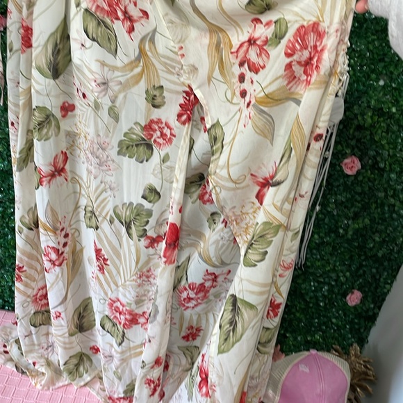 Floral Floorlength Flowy Gown with Double Leg Slits - Picture 5 of 5